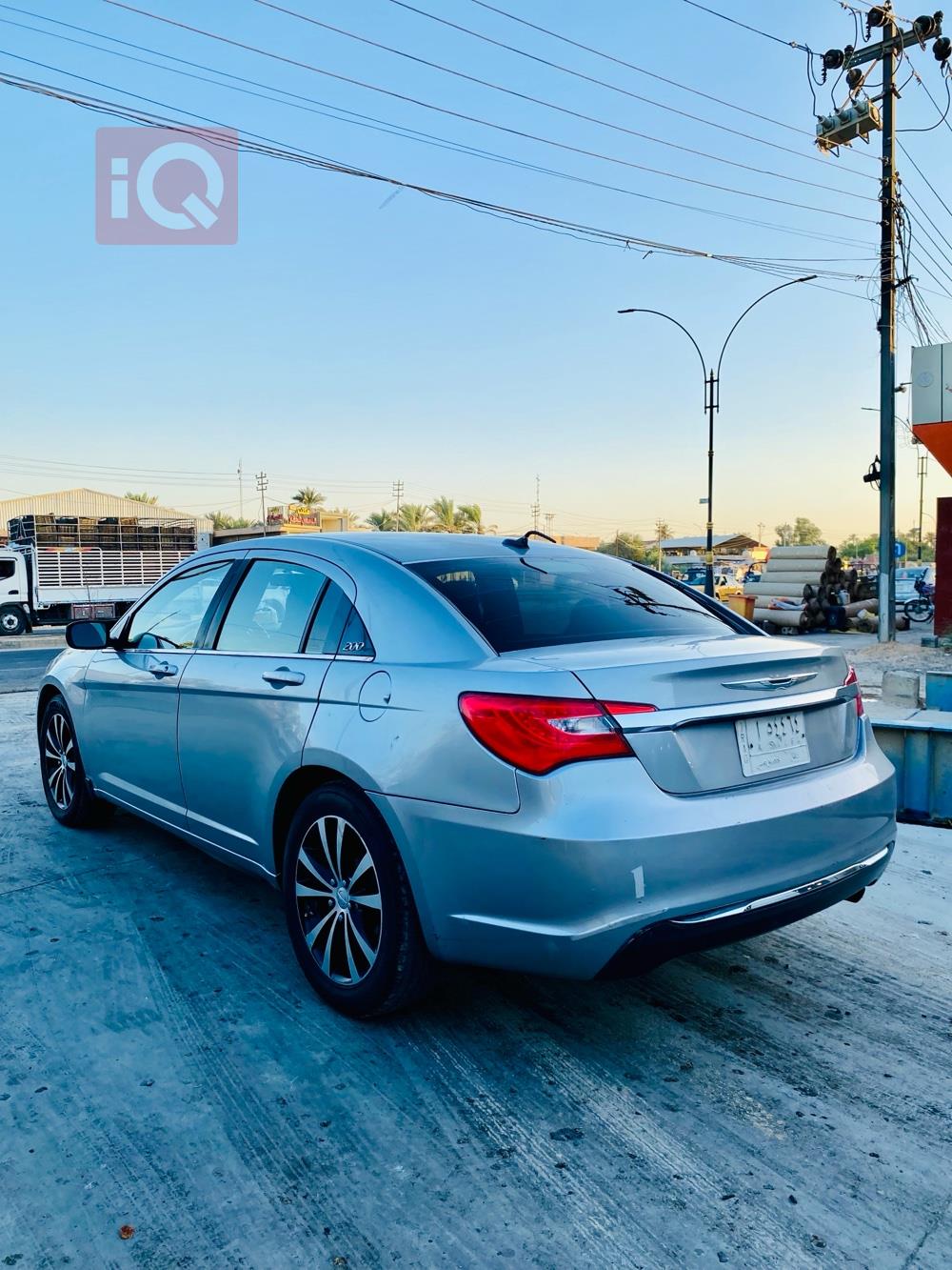 Chrysler 200
